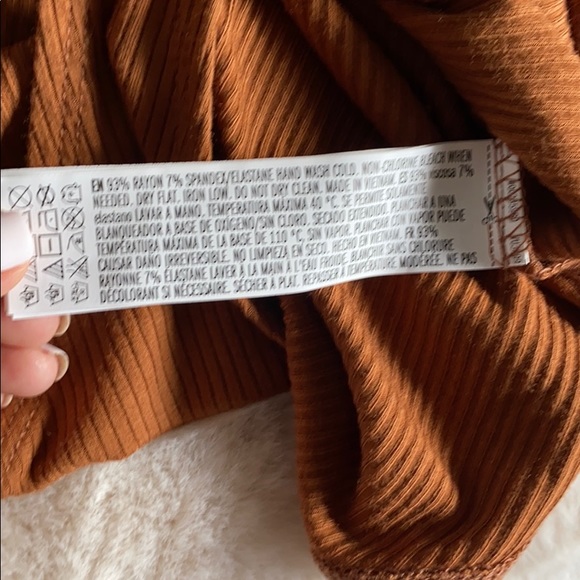 Forever 21 ribbed bodysuit - Picture 8 of 8